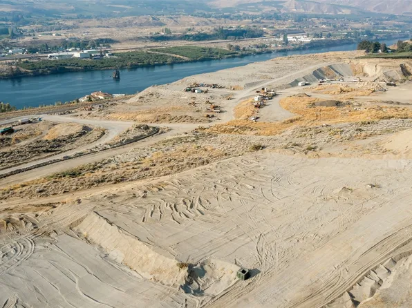 114 S Valiant Drive, East Wenatchee, WA 98802