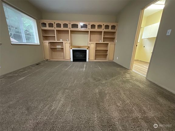 3rd image of 964 SW Eagle Vista Street
