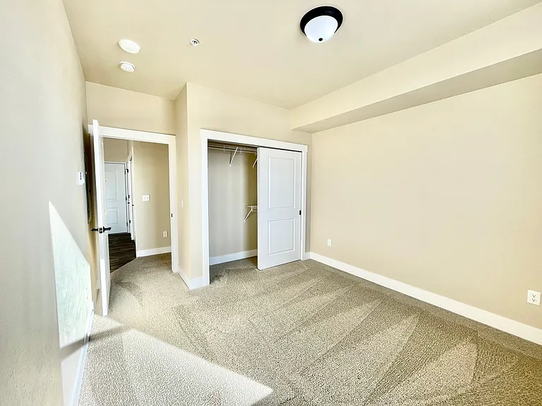 915/6SQFT Units Bedroom 2