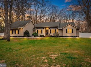 5 Pin Oak Dr, New Egypt, NJ 08533