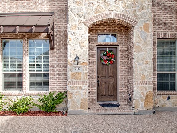 5th image of 2747 Enfield Dr