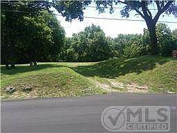2nd image of 3335 Walton Ln