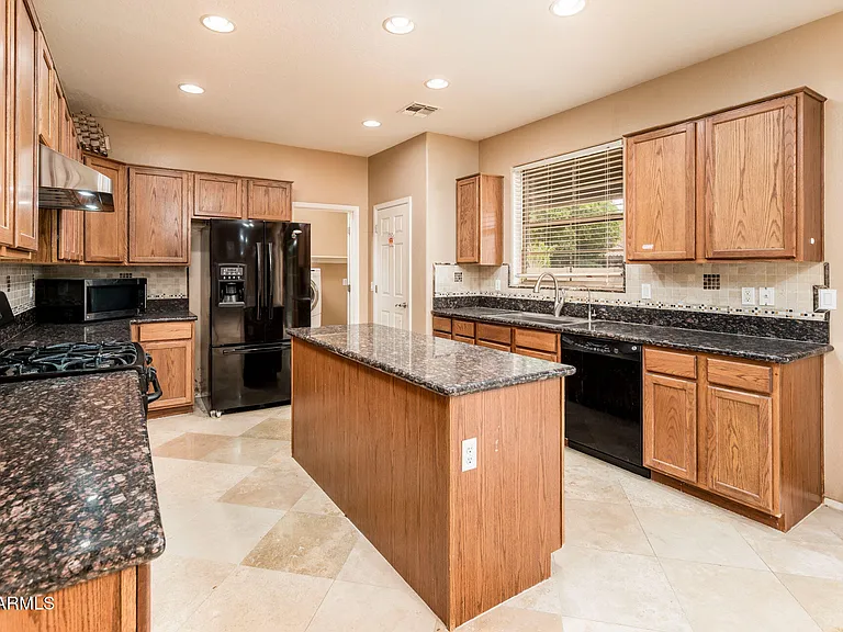 16026 W Mohave St — Photo 15