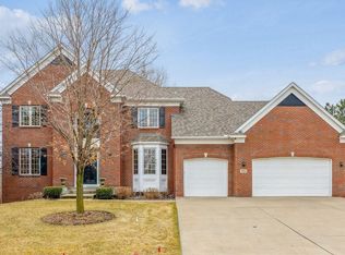 5901 Ridge Creek Rd, Shoreview, MN 55126