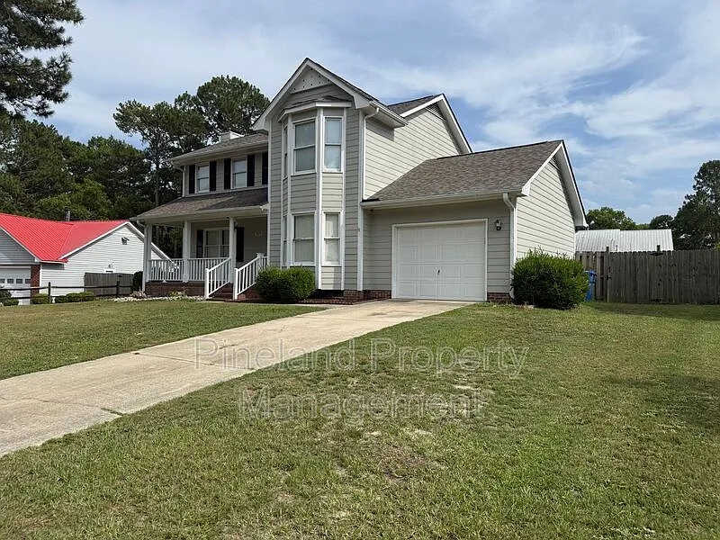 3 bed, 2.5 bath, 1624 sqft, $1,850 — Photo 2