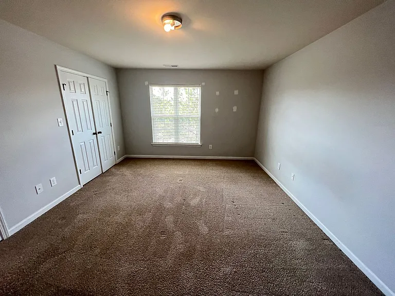 215 Dove Cottage Ln — Photo 26