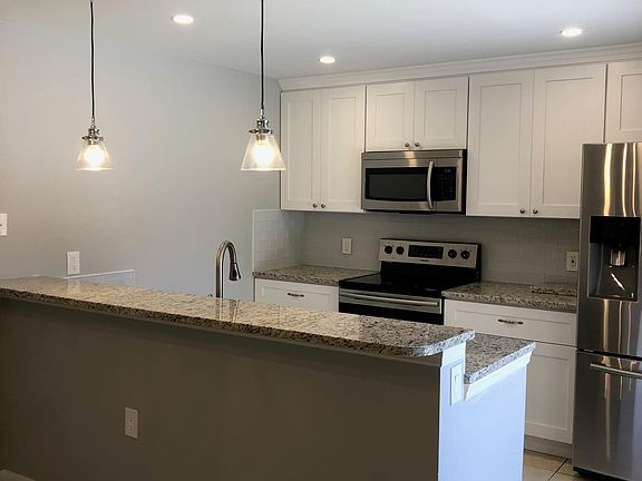 Home For Sale In Sandalwood