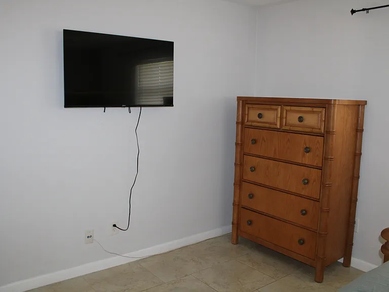 1520 NE 34th Ct — Photo 18