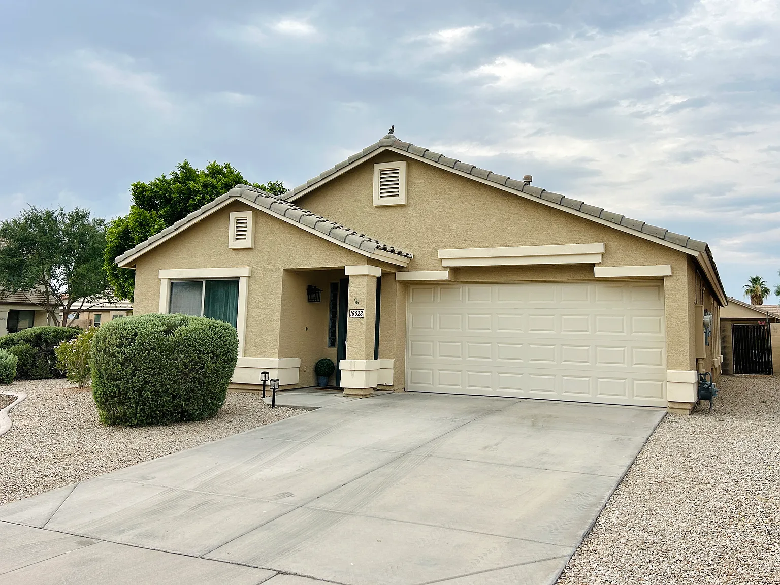 3 bed, 1591 sqft, $3,200 — Photo 3