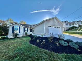 4424 Saint Lucia Ln, Knoxville, TN 37921
