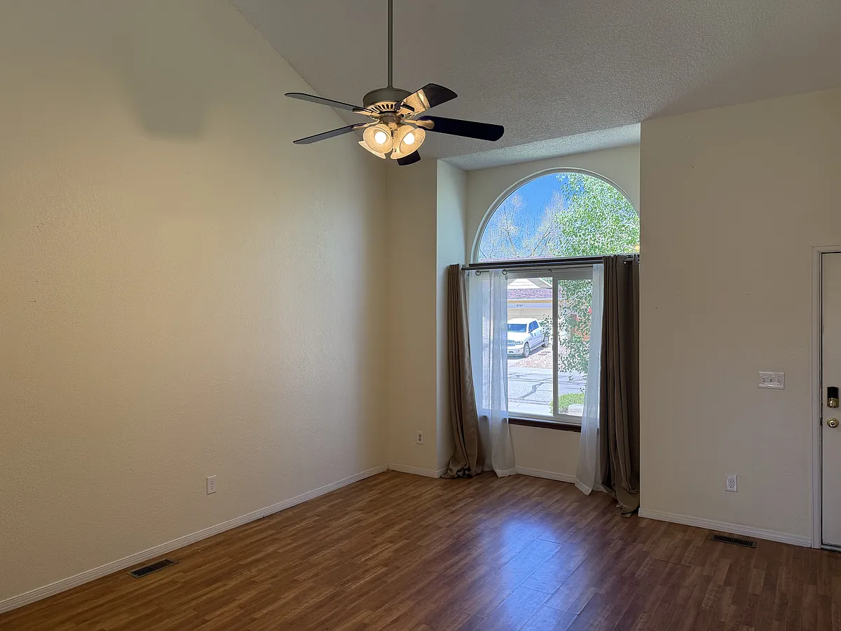 Building Photo - 9748 W 70th Pl