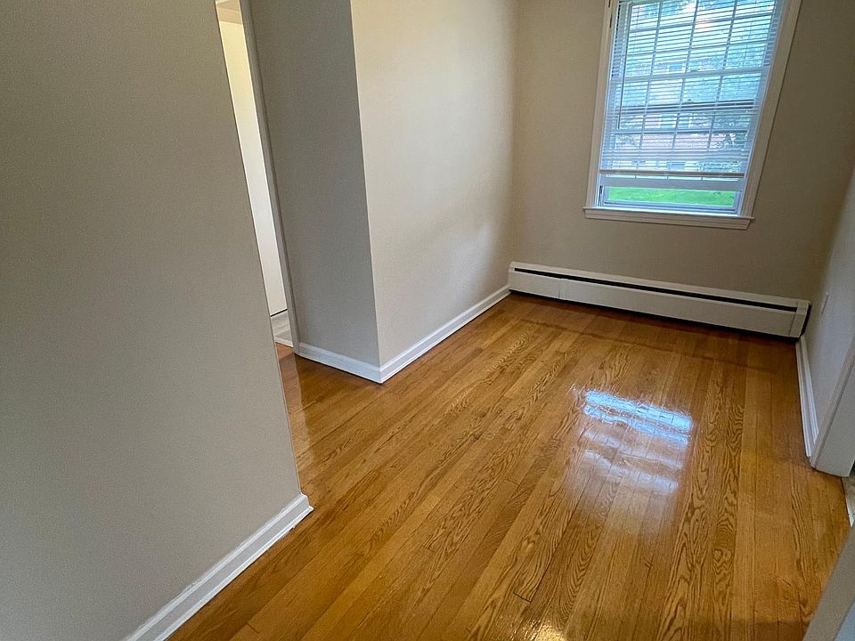 18 Sedgwick Rd C, West Hartford, CT 06107 Zillow