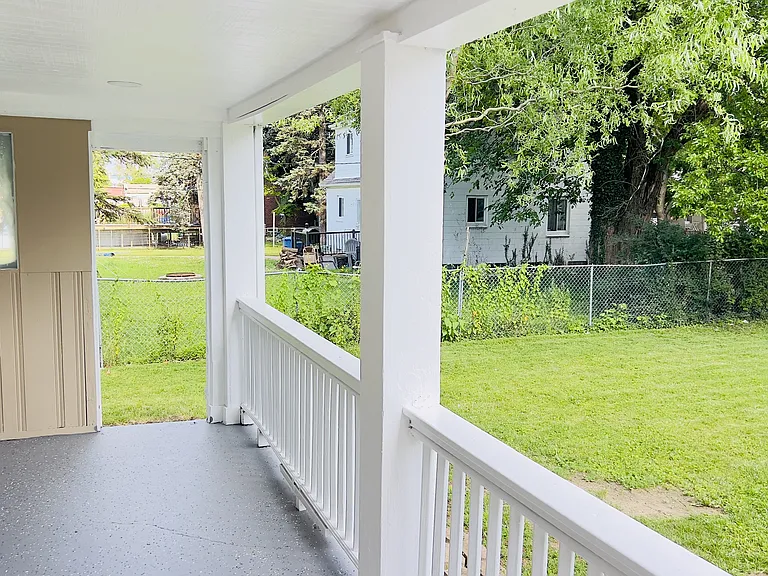 8405 Jackson Ave — Photo 32