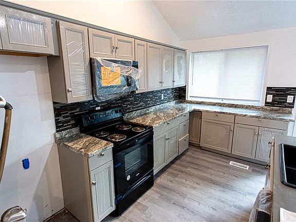 5th image of 3606 E 67th St
