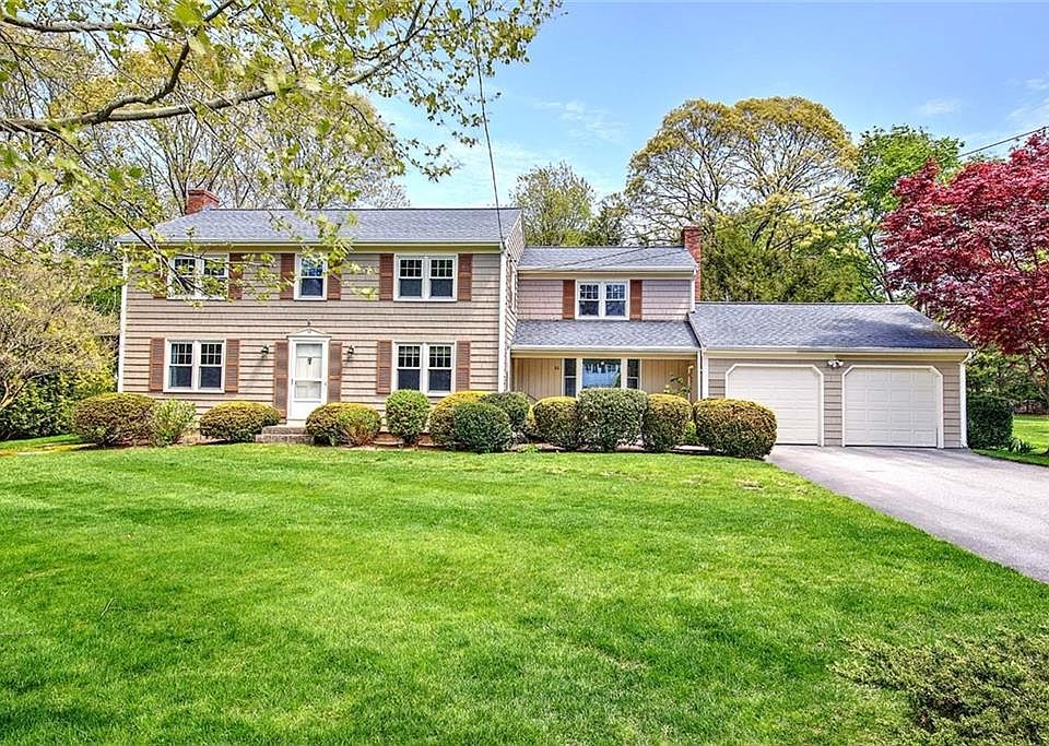 1st image of 11 Henry Dr