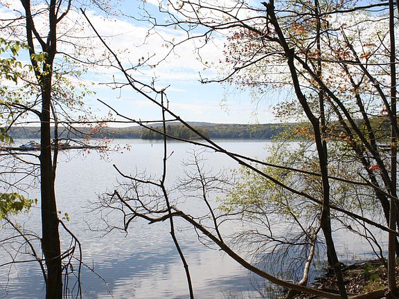 5th image of Cove Point Cir