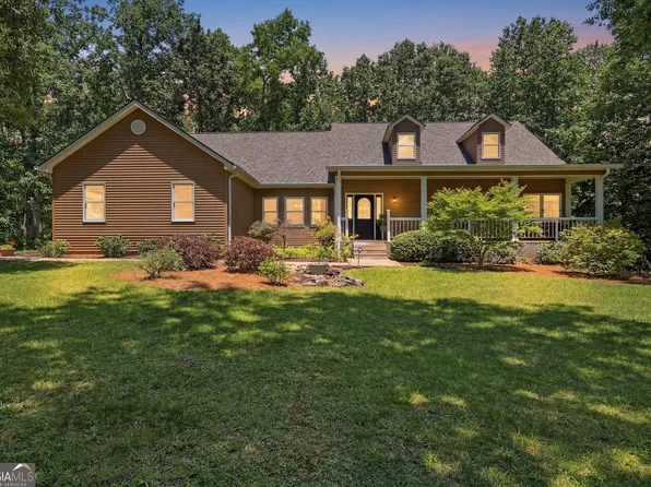 8721 Skitts Mountain Rd, Clermont, GA 30527