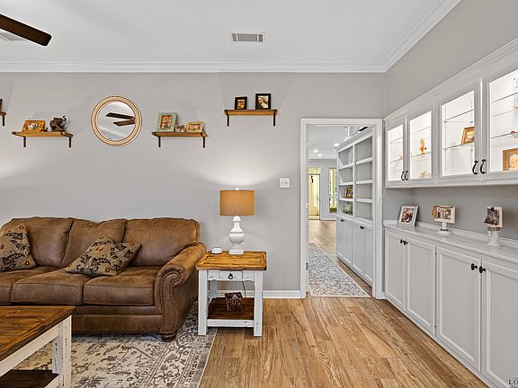 5th image of 47 Pebble Creek Dr S
