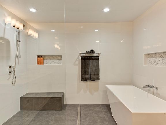 2nd image of 7969 Little Fox Ln