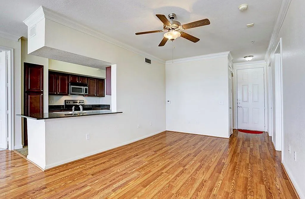 2 bed, 2.0 bath, 1208 sqft, $1,750 — Photo 3