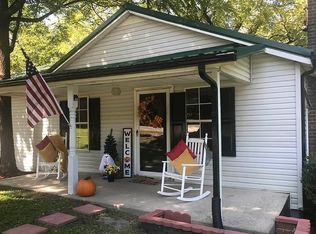 109 Crews Rd, Moravian Falls, NC 28654