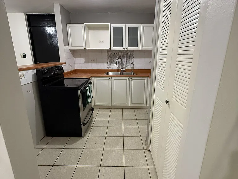 892 Calle Los Robles #M24 — Photo 4