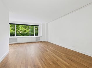 392 Central Park W APT 1G, New York, NY 10025
