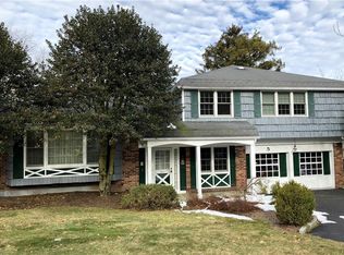5 Old Forge Ln, North Tarrytown, NY 10591