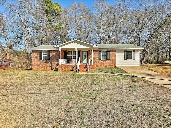 2nd image of 19 Janet Rd