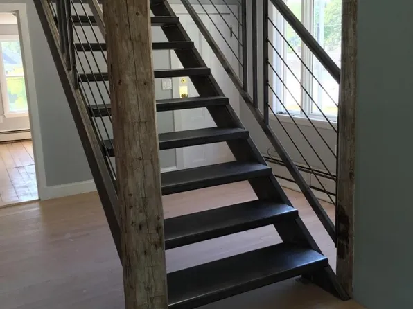 (undisclosed Address), South Portland, ME 04106