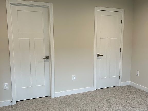 5th image of 325 E Green St