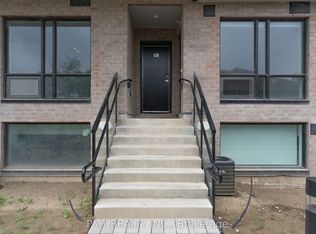 851 Sheppard Ave W #37, Toronto, ON M3H 2T4