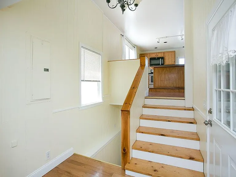 132 Evarts St #2 — Photo 3