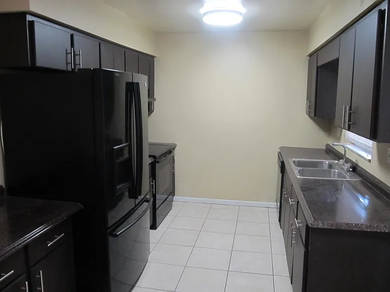 2215 Elizabeth Dr — Photo 4