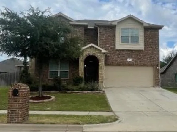 2 Mapleridge Dr, Edgecliff Village, TX 76134
