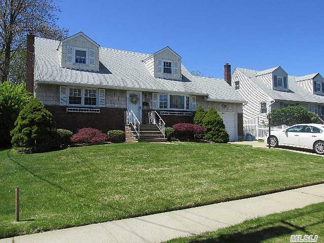 1st image of 2448 Bedford Pl