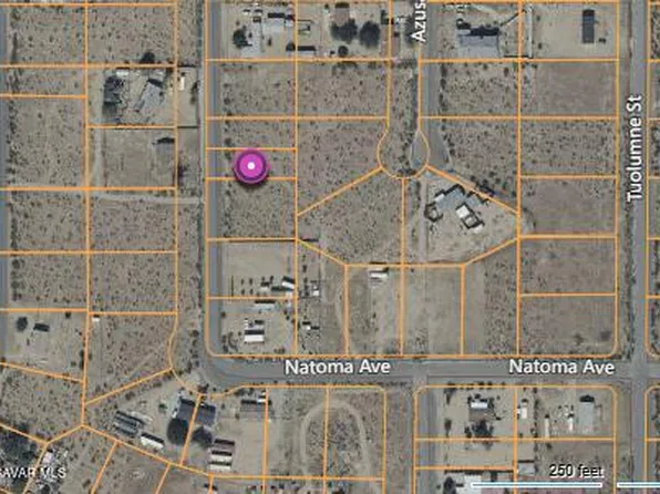 Tenaya Dr, Mojave, CA 93501