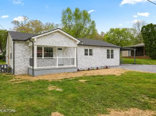 2104 NE Jayne Ln, Knoxville, TN 37918