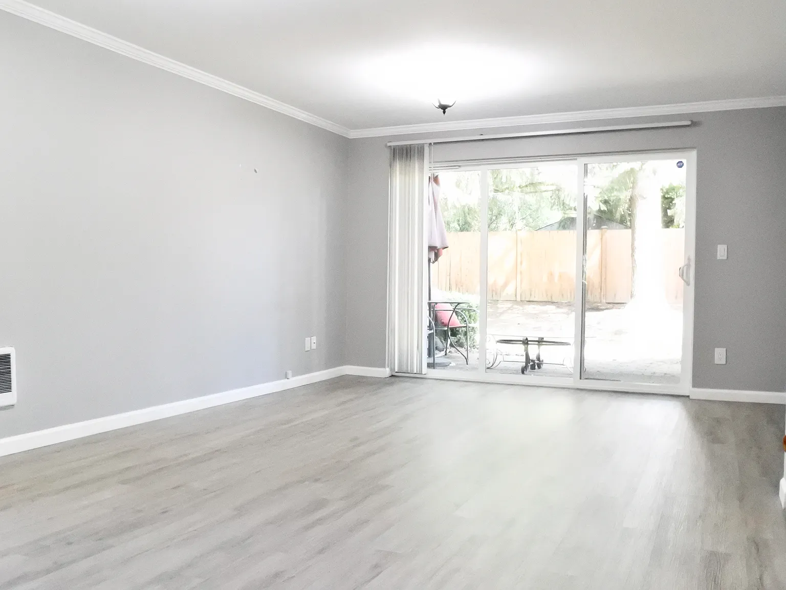 3 bed, 2.5 bath, 1244 sqft, $2,800 — Photo 4