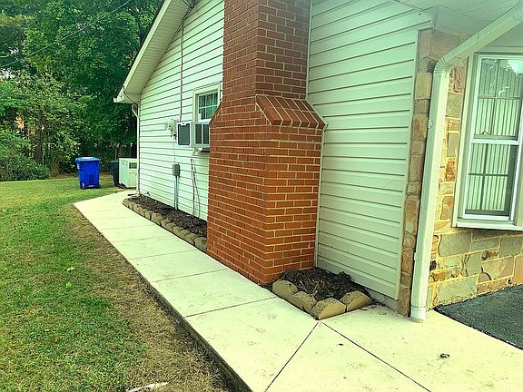 Maintenance free siding