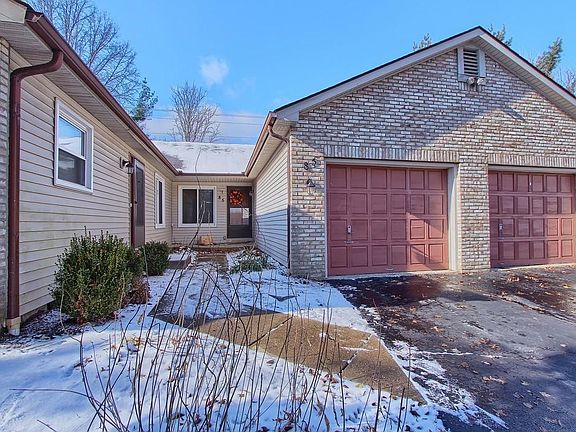 3rd image of 83-85 Groton Dr