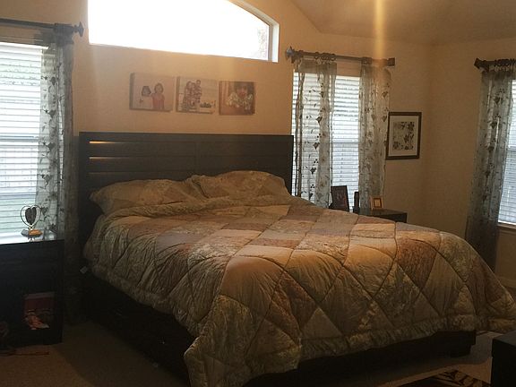 3rd image of 6606 Ivy Heath Ln