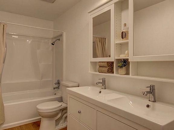 2nd image of 8627 SW Brightfield Cir
