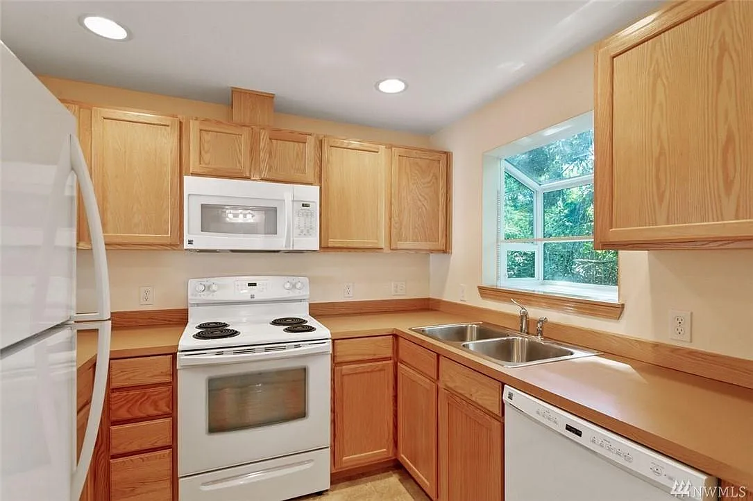 Building Photo - 4543 S 248th Pl