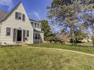 2501 S 7th St, Springfield, IL 62703