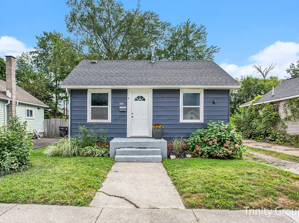 1316 Whiting St SW, Wyoming, MI 49509