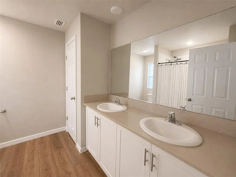 1352 Derry Ave — Photo 19