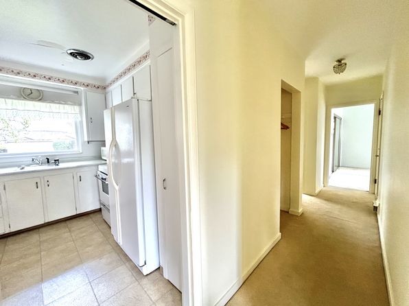 4 bedroom rental in Vancouver — photo 11