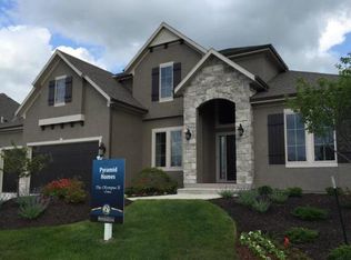 3321 W 157th St, Overland Park, KS 66224