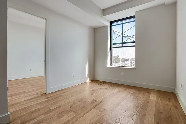 Rented by Bushburg | media 11